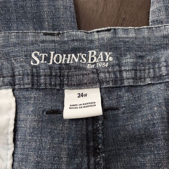 St. John's Bay denim shretch capris size24W  waist 45" inseam 20.5" rise 12" - Picture 4 of 4